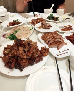 片皮鸭