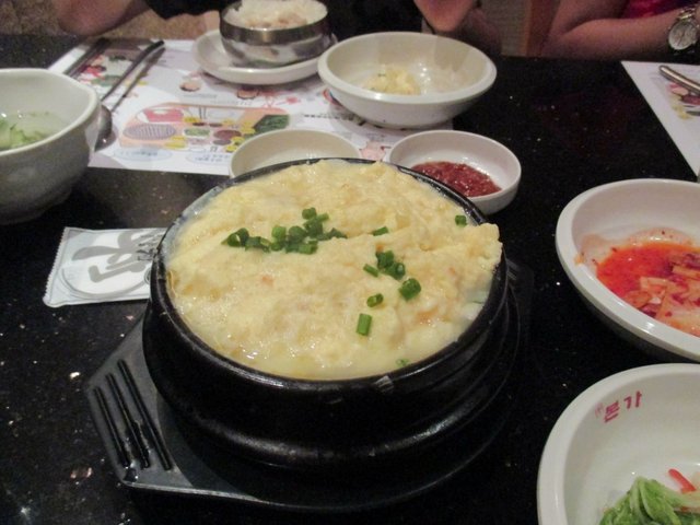 雞蛋羮好多材料。好足料。混入白飯超好食。