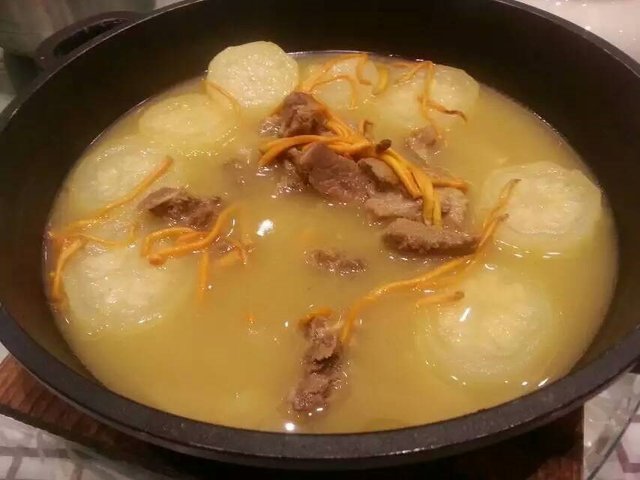 节瓜虫草煲烧骨