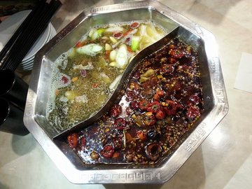 牛尾鸳鸯锅