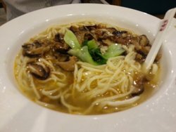 香菇卤肉面