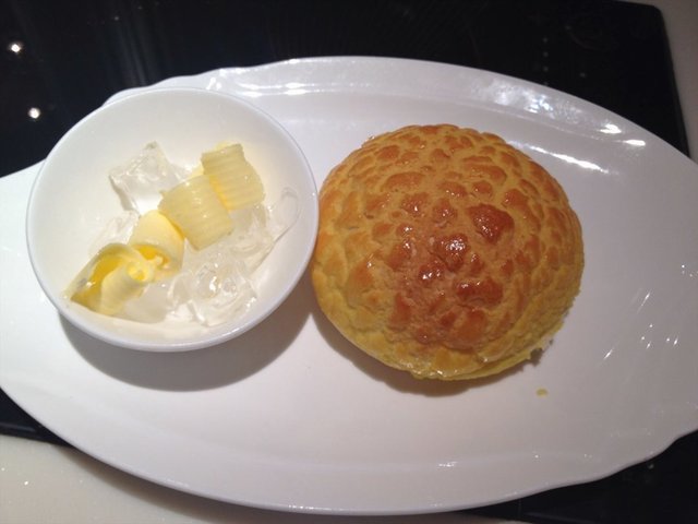 菠萝油