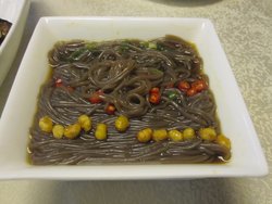 酸辣蕨根粉