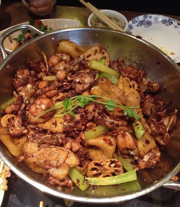 干锅牛蛙