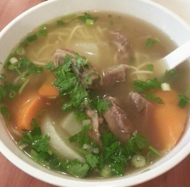 清汤牛肉拉面