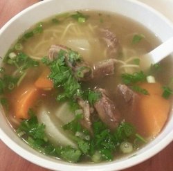 清汤牛肉拉面