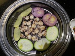 墨鱼仔