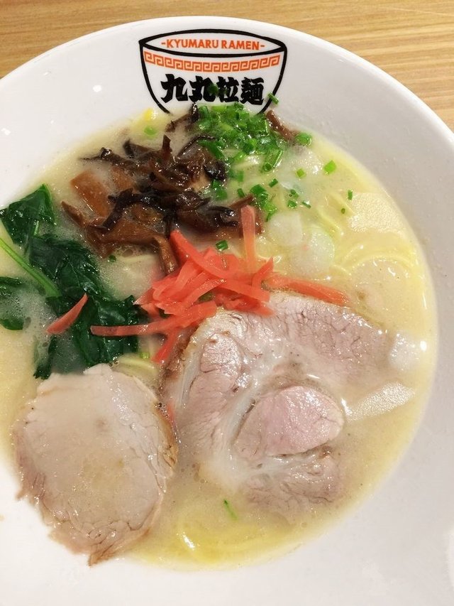 白豚骨拉面