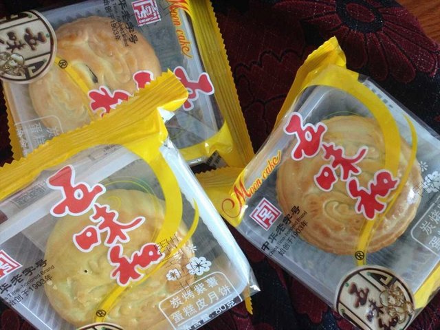 蛋糕月饼