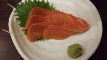 三文鱼刺生