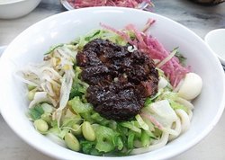 肉丁小碗干炸面