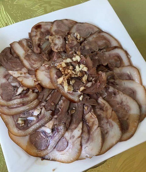 蒜泥肘子
