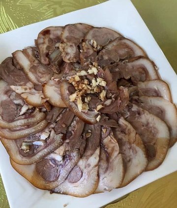蒜泥肘子