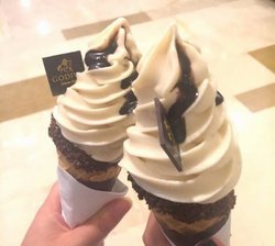 白巧克力软冰激凌