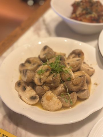 蒜香黄油炒口蘑 