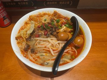 招牌螺絲粉