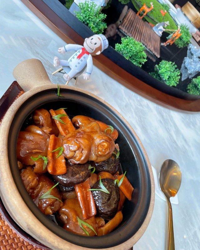 古法香菇燜豬手